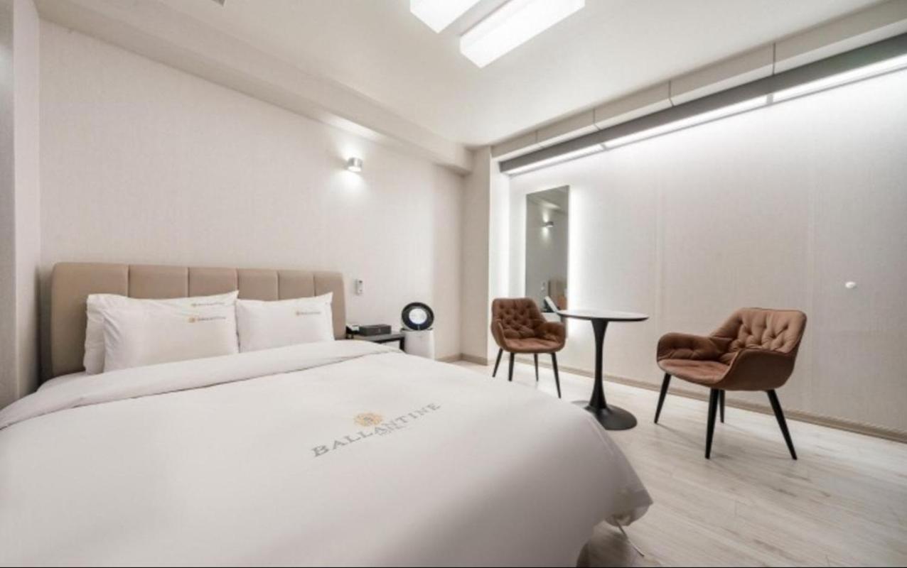 Ballantine Business Hotel Gwangju Metropolitan City Ngoại thất bức ảnh